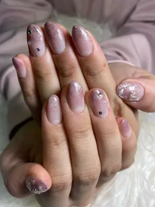 ネイル n o q r m. n a c h iのネイルデザイン