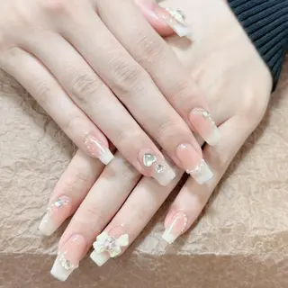 ネイル DEMAIN- 🌹のネイルデザイン