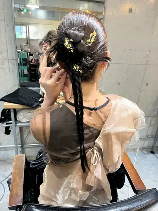 ヘアアレンジ ハイトーン/顔まわり レイヤー/YUKAのヘアスタイル