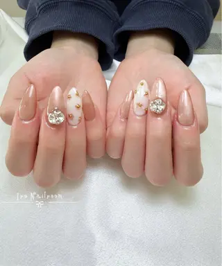 ネイル IRO所属・hina hinaのネイルデザイン