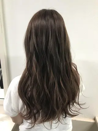 ロング カラー GiseL ジゼル六本松のヘアスタイル