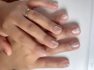 ネイル nail studio Ulu所属・漆崎 茜のネイルデザイン