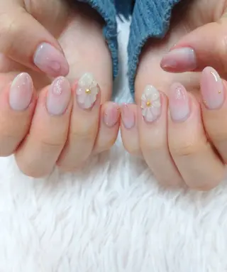 ネイル 會田 瑠衣のネイルデザイン