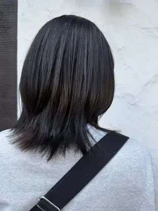 ミディアム 艶カラー🕊️ ✴︎Yukari✴︎のヘアスタイル