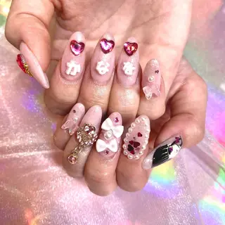 ネイル 痛ネイル🩷渋谷 🧸Yunaのネイルデザイン