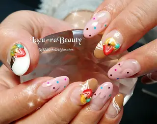 ネイル 小顔と腸の専門店 ラクーラビューティのエステ・リラクイメージ