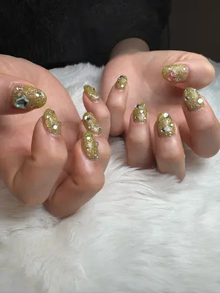 ネイル 黒須莉奈 IRYのネイルデザイン