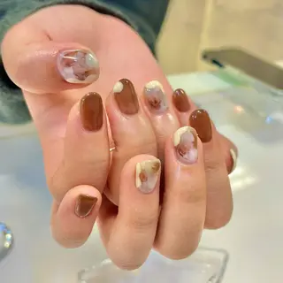 ネイル e+LUCIA NAIL関内店所属・花岡 佑紀のネイルデザイン