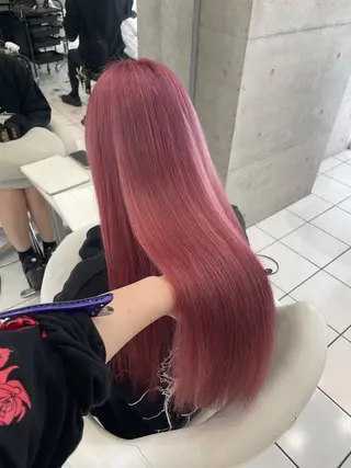 ロング カラー 🍭ハイトーン/ デザインカラー🦄のヘアスタイル