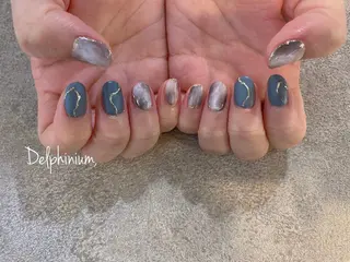 ネイル 岡本 友恵のネイルデザイン