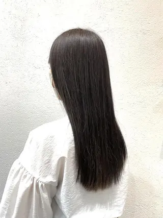 ロング FERIA梅田🖤 透明感カラー🎀のヘアスタイル