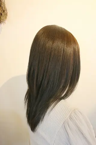 セミロング カラー little 柏 【リトルカシワ】所属・フジタミキ ✨メテオ TR、ヘッドスパのヘアスタイル