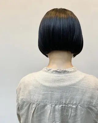 ショート カラー tonari 梅田、中崎町のヘアスタイル