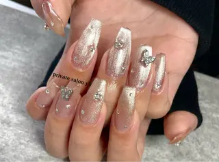 ネイル y' sのネイルデザイン