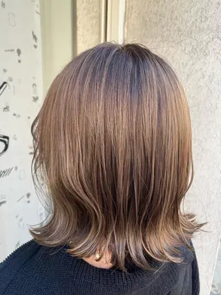 ミディアム haru .のヘアスタイル