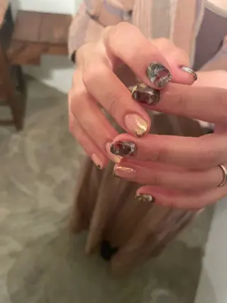 ネイル SALON VILLAGE AOYAMA 2nd.所属・NAKAMURA HARUKAのネイルデザイン