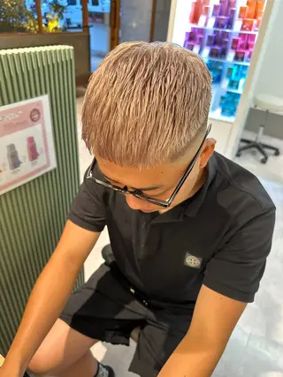 カラー メンズ 黒木 悠大のヘアスタイル