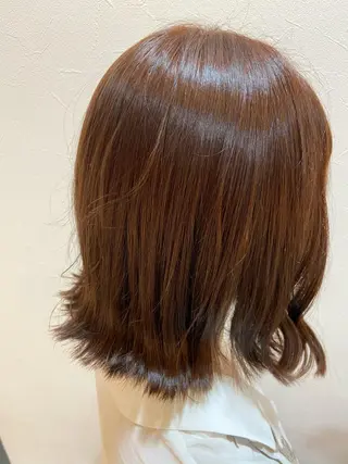 ショート カラー 石崎 真維のヘアスタイル