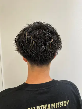 パーマ メンズ 山本 侑平のヘアスタイル