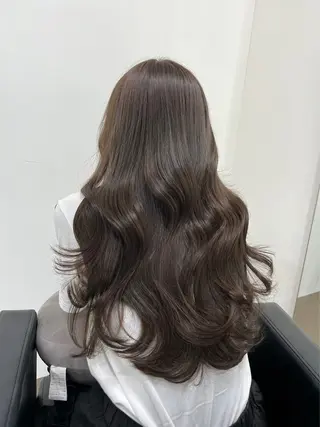 ロング カラー 平山 茉歩のヘアスタイル