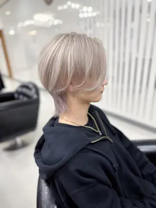 ショート カラー YURI ✨のヘアスタイル