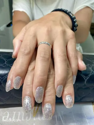 ネイル Nikoネイルサロン中野店所属・merci リカのネイルデザイン