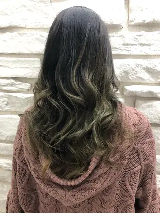 セミロング ✨艶感/透け感✨Sherry所属・艶髪/ハイトーン Sherryのヘアスタイル