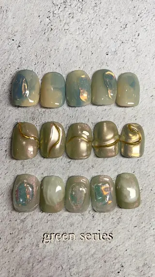 ネイル une／YUKINA 🫧大人nuanceのネイルデザイン