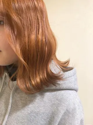 ミディアム カラー 工藤 綾華のヘアスタイル