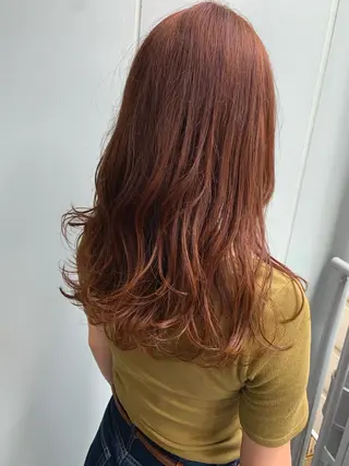 セミロング カラー ainico.所属・明治神宮前 NANAMIのヘアスタイル