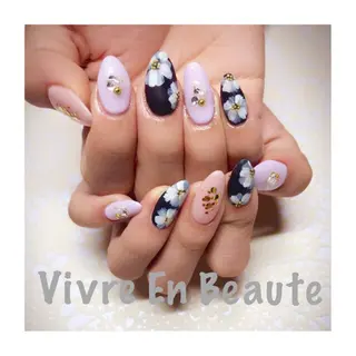 ネイル S Nailのネイルデザイン