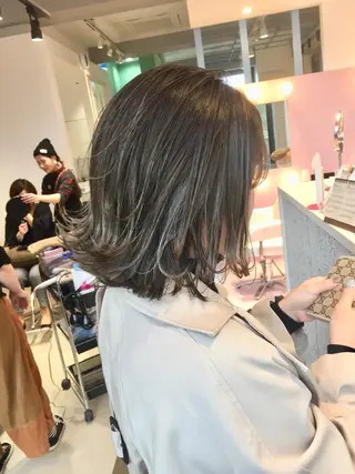ミディアム 所渉/韓国レイヤー /ウルフカットのヘアスタイル