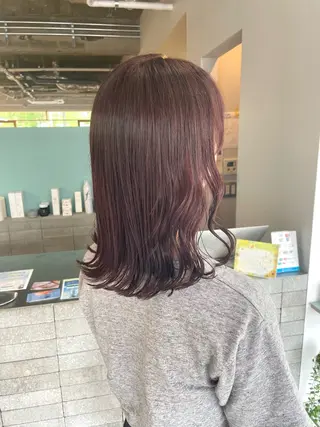 セミロング カラー 永嶋 芽衣のヘアスタイル