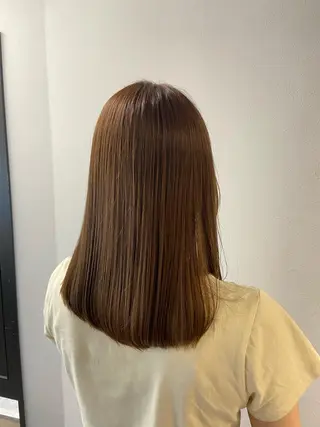 セミロング カラー natsumi / N°ariaのヘアスタイル