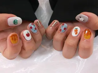 ネイル R'well所属・はばすみれ🎀ﾈｲﾙ 光ﾌｪｲｼｬﾙ ﾍｱのネイルデザイン