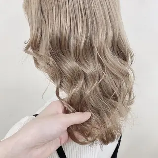 セミロング ARMONY 神宮前所属・コテ巻き風パーマ 🦋そま🦋のヘアスタイル