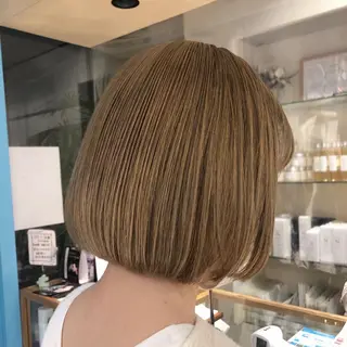 ショート カラー 大岩 茉愉のヘアスタイル