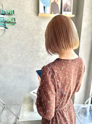 ショート カラー mood tatemachiのヘアスタイル