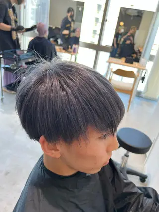 ショート カラー メンズ 井上 虎汰郎のヘアスタイル