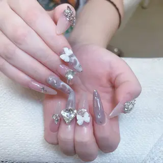 ネイル ZUZU AMEE NAILのネイルデザイン