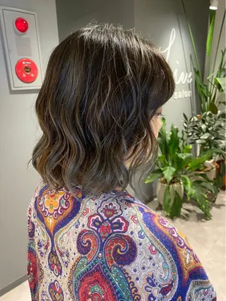 ミディアム カラー パーマ ヘアアレンジ 佐藤 彩弥のヘアスタイル