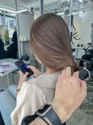 セミロング カラー 海外デザイン🇺🇸 石渡諒太のヘアスタイル