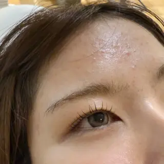 マツエク・マツパ femme 當田 莉央のヘアスタイル