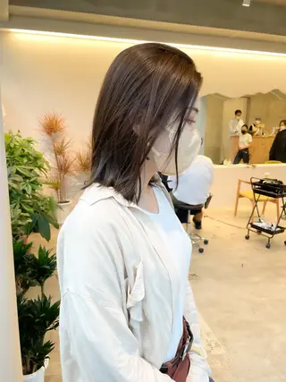 ショート カラー ヘアアレンジ アイブロウ ミニボブ/ブリーチ 🌈MISATOのヘアスタイル