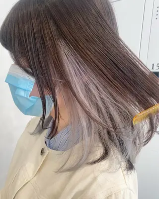 ミディアム カラー デザインカラー/パー マ🦖外岡咲希🦖のヘアスタイル