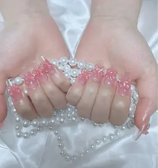 ネイル R's  Nail所属・LI KOのネイルデザイン
