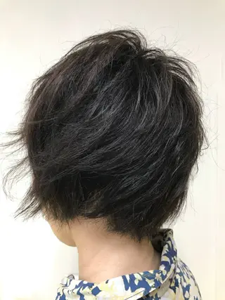 ショート カラー 横田 尚登のヘアスタイル
