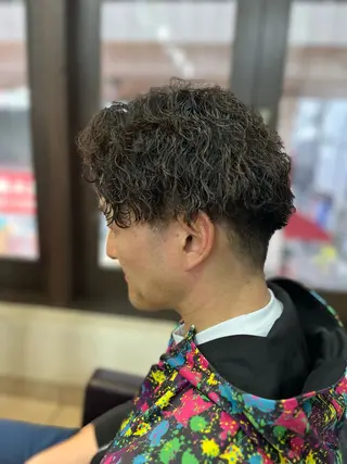 パーマ メンズ カ レラのヘアスタイル