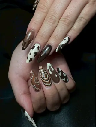 ネイル SoLuna 【ソルナ】のネイルデザイン