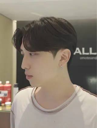 ショート メンズ YUKI🇰🇷 カルマ／ダウンパーマのヘアスタイル